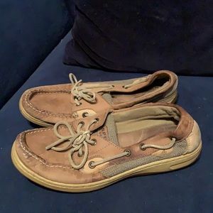 Sperry women’s boat shoe in tan leather